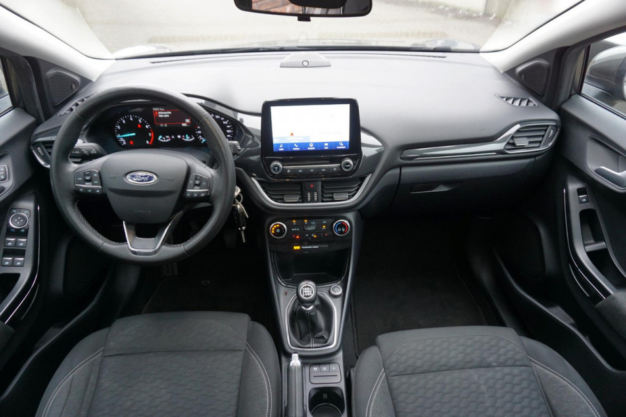 Ford Puma 1.0 125PKEcoB. Hybrid Titanium/Winterpack/Panodak/ B&O geluidsinstallatie/Trekhaak/All-Seasonbanden.