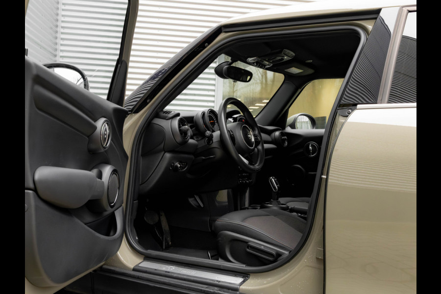 MINI Mini 1.5 One - Pepper - Automaat - Apple Carplay - Climate Control