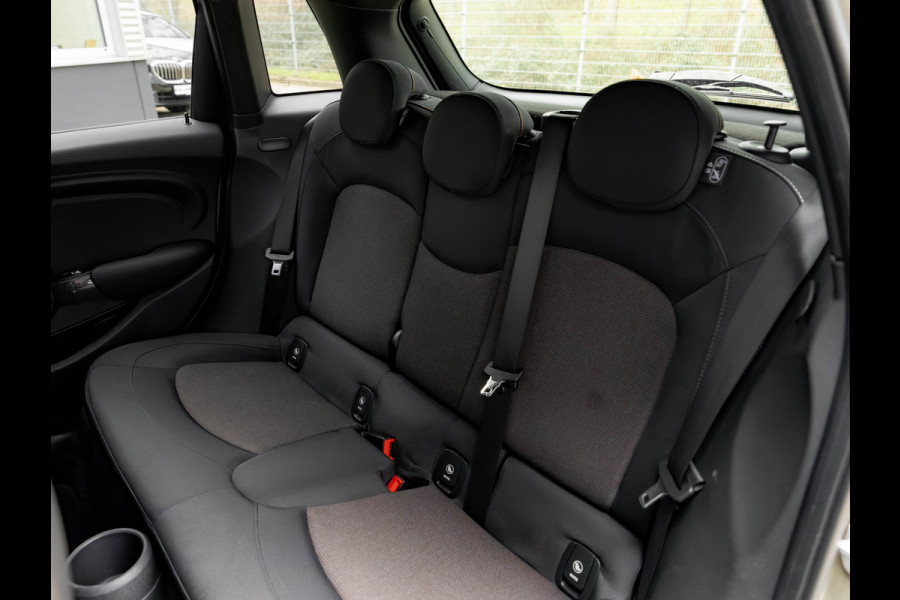 MINI Mini 1.5 One - Pepper - Automaat - Apple Carplay - Climate Control