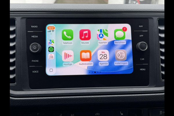 Volkswagen Crafter 35 2.0 TDI L3H3 Highline Automaat Euro 6 Cruise Climate Navi Apple Android Stoelverwarming Nw distributieriem
