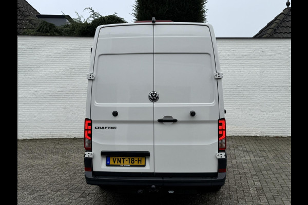 Volkswagen Crafter 35 2.0 TDI L3H3 Highline Automaat Euro 6 Cruise Climate Navi Apple Android Stoelverwarming Nw distributieriem