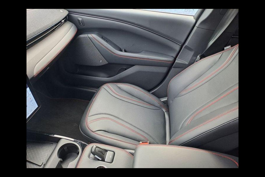 Ford Mustang Mach-E Extended Premium RWD 98 kWh 294pk | Technology Pack Plus | Adaptieve Cruise |