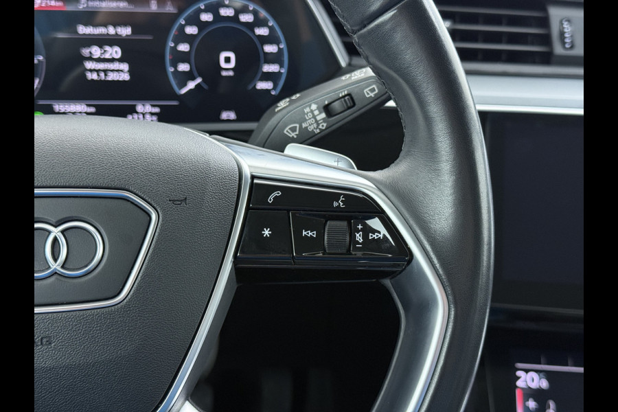 Audi e-tron 55 Quattro 95kWh 408PK Trekhaak Elektr.Leer+Verwarmd Pano-Dak Trekhaak Luchtvering Adap.Cruise Navi Ecc Stoelverwarming Business LED Lmv Elek.Achterklep Privacy Glas Keyless Zwarte Hemel Origineel Nederlandse Auto SOH 89% Trekhaak 1800kg !