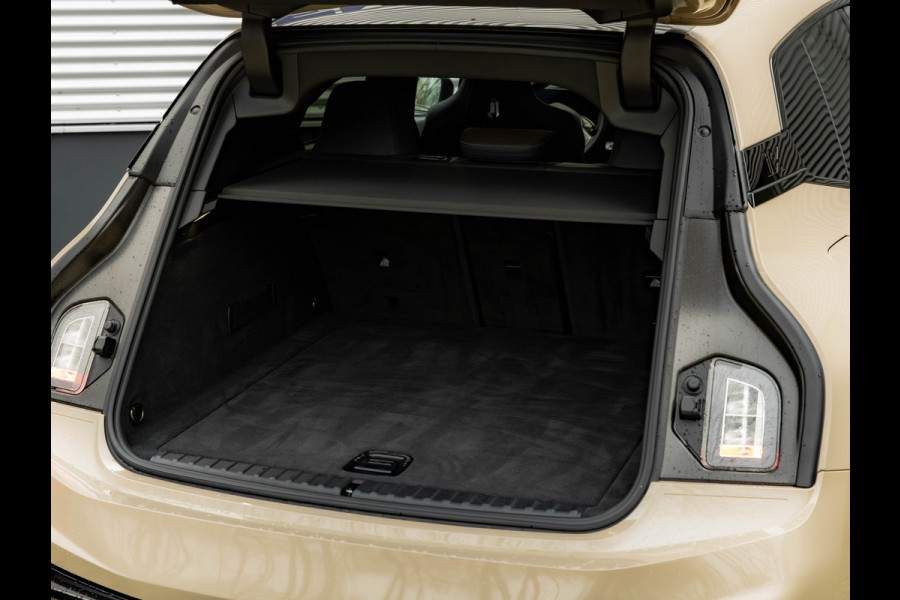BMW iX xDrive M70 - Full Option - Pano - B&W - Trekhaak - 112kWh