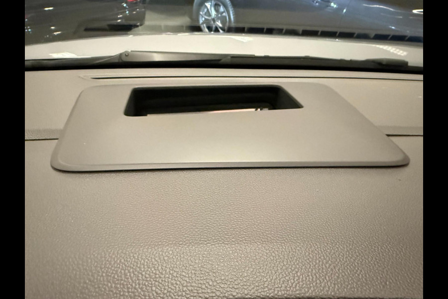 Volkswagen Multivan 1.4 eHybrid Energetic 6P PANO/NAVI/H-UP/V-COCKPIT/CAM/DAB/CARPLAY///