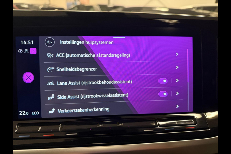 Volkswagen Multivan 1.4 eHybrid Energetic 6P PANO/NAVI/H-UP/V-COCKPIT/CAM/DAB/CARPLAY///