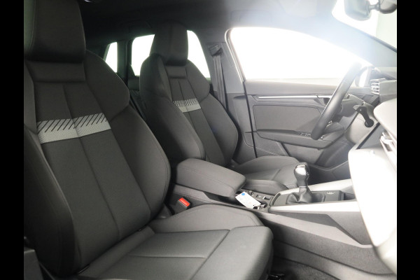Audi A3 Sportback 30 TFSI Advanced edition 110 pk | Navigatie | Parkeersensoren achter | Cruise control | LED koplampen | Apple Carplay/Android Auto |