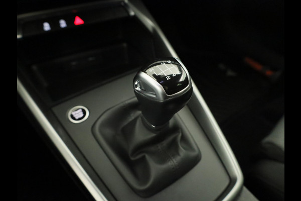 Audi A3 Sportback 30 TFSI Advanced edition 110 pk | Navigatie | Parkeersensoren achter | Cruise control | LED koplampen | Apple Carplay/Android Auto |