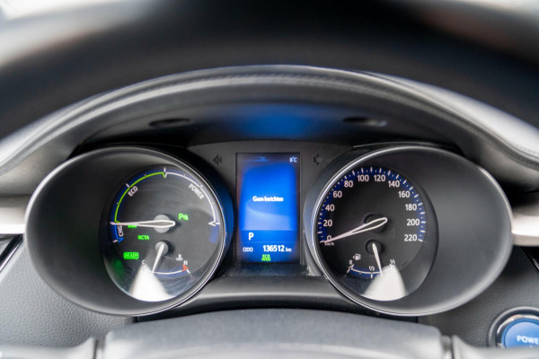 Toyota C-HR 1.8 Hybrid Style|Prijs rijklaar incl 12 mnd garantie|Trekhaak Stoelverwarming Blindspot Navi