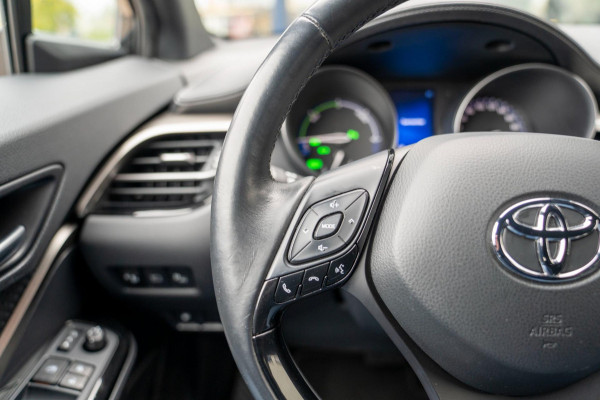 Toyota C-HR 1.8 Hybrid Style|Prijs rijklaar incl 12 mnd garantie|Trekhaak Stoelverwarming Blindspot Navi