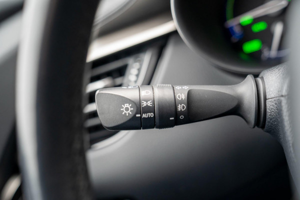 Toyota C-HR 1.8 Hybrid Style|Prijs rijklaar incl 12 mnd garantie|Trekhaak Stoelverwarming Blindspot Navi