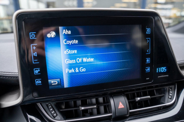 Toyota C-HR 1.8 Hybrid Style|Prijs rijklaar incl 12 mnd garantie|Trekhaak Stoelverwarming Blindspot Navi