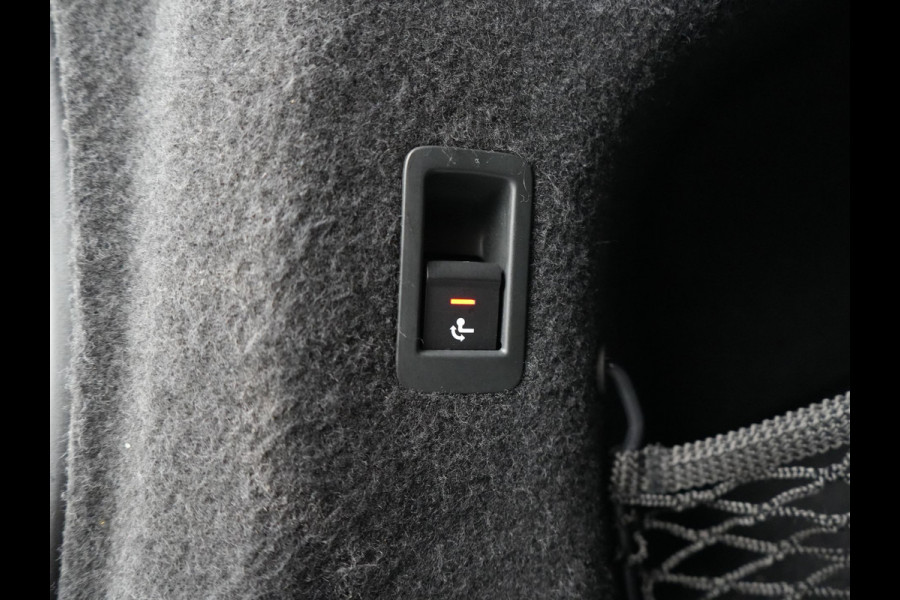 Audi A6 Limousine 50 TFSI e Quattro Business edition Plug In Hybrid 300pk Dealer O.H PHEV | Trekhaak af Fabriek | Adaptive Cruise | Lederen Comfortzetels Memory | Head Up | Camera | Park Assist | BLIS | Apple Carplay |