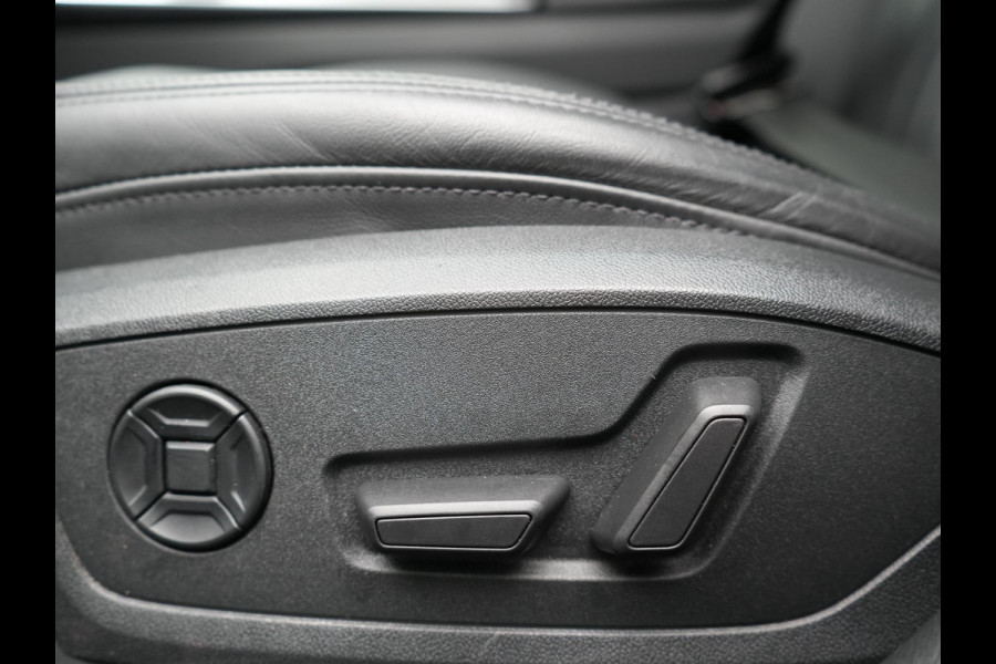 Audi A6 Limousine 50 TFSI e Quattro Business edition Plug In Hybrid 300pk Dealer O.H PHEV | Trekhaak af Fabriek | Adaptive Cruise | Lederen Comfortzetels Memory | Head Up | Camera | Park Assist | BLIS | Apple Carplay |