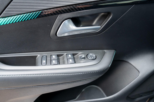Peugeot e-208 EV Allure 50 kWh |Prijs rijklaar incl 12 mnd garantie| Camera Navi PDC Clima
