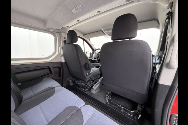 Opel Vivaro D126pk L2H1 D. C Dubbele Cabine Euro 6 Navi Airco Trekhaak Camera Cruise Control Bluetooth Pdc 5-Persoons Betonplex Vloer Wandbetimmering Schuifdeur Regen-Lichtsensor 1.6CDTI 1e Eigenaar Origineel Nederlandse Auto Dealeronderhouden 2.000kg trekvermogen