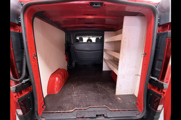 Opel Vivaro D126pk L2H1 D. C Dubbele Cabine Euro 6 Navi Airco Trekhaak Camera Cruise Control Bluetooth Pdc 5-Persoons Betonplex Vloer Wandbetimmering Schuifdeur Regen-Lichtsensor 1.6CDTI 1e Eigenaar Origineel Nederlandse Auto Dealeronderhouden 2.000kg trekvermogen