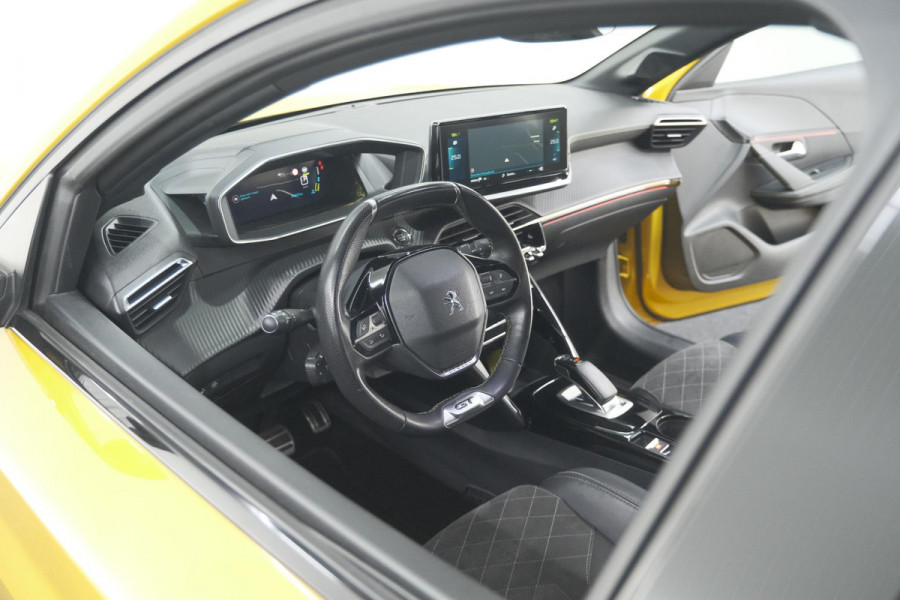 Peugeot e-208 EV GT Pack 50 kWh | Adaptieve Cruise Control | Camera | Alcantara Bekleding | Dodehoekdetectie