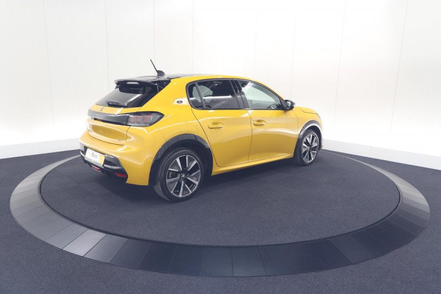 Peugeot e-208 EV GT Pack 50 kWh | Adaptieve Cruise Control | Camera | Alcantara Bekleding | Dodehoekdetectie