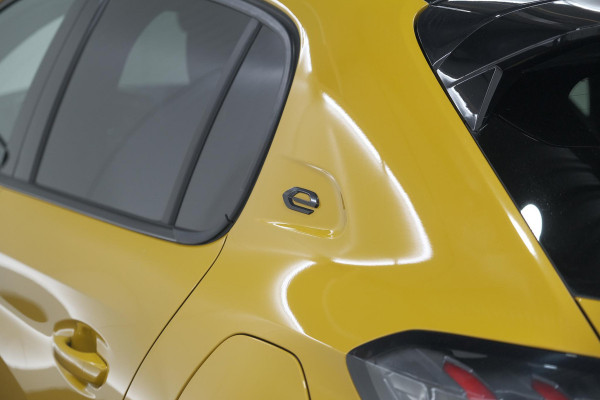 Peugeot e-208 EV GT Pack 50 kWh | Adaptieve Cruise Control | Camera | Alcantara Bekleding | Dodehoekdetectie