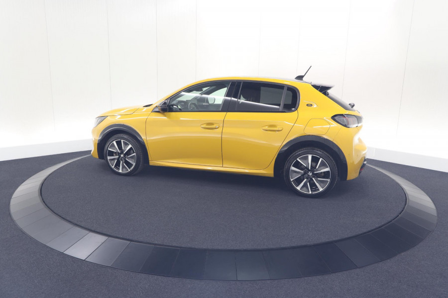 Peugeot e-208 EV GT Pack 50 kWh | Adaptieve Cruise Control | Camera | Alcantara Bekleding | Dodehoekdetectie