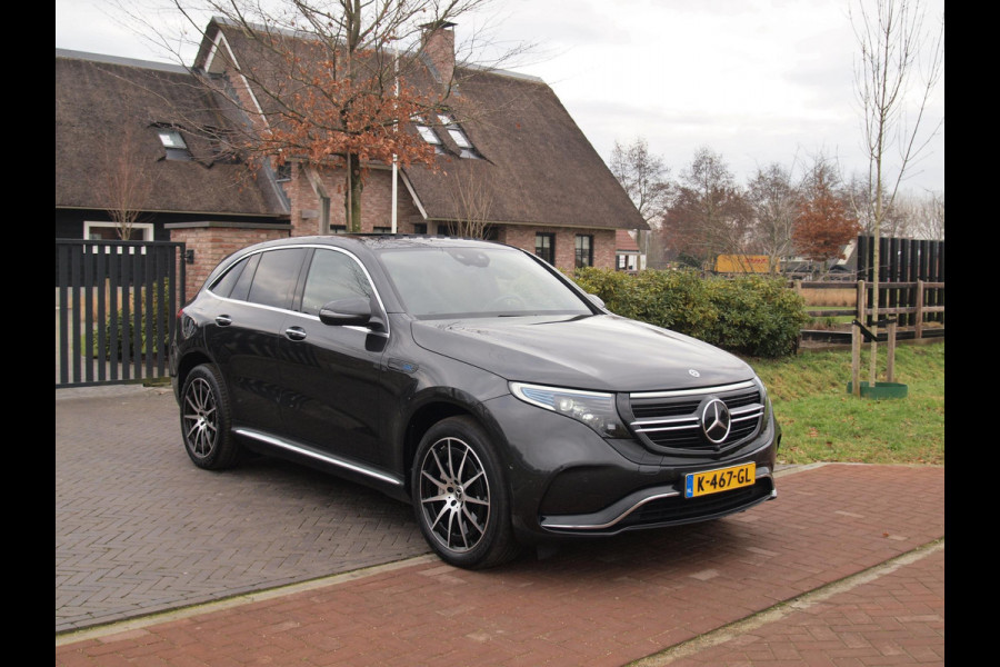 Mercedes-Benz EQC 400 4MATIC Business Solution AMG 80 kWh | SOH 95% | Panoramadak | Trekhaak | Sfeerverlichting | Camera |