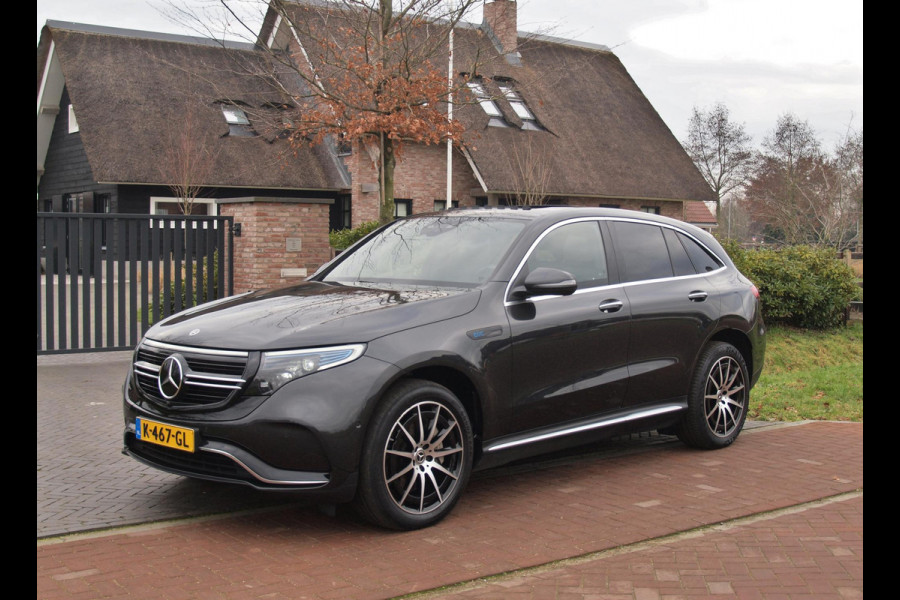 Mercedes-Benz EQC 400 4MATIC Business Solution AMG 80 kWh | SOH 95% | Panoramadak | Trekhaak | Sfeerverlichting | Camera |