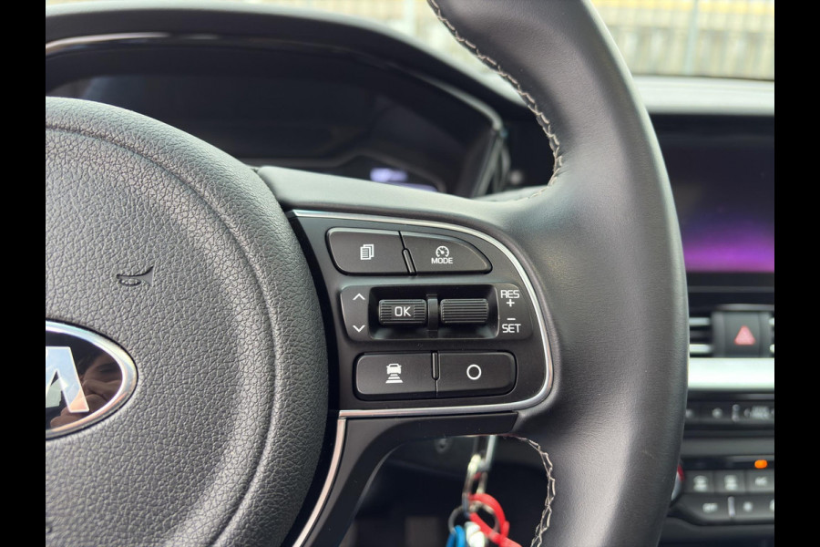 Kia Niro 1.6 GDi Hybrid Edition Automaat | H-Leder | Sensoren | Apple Carplay & Android Auto | Camera | Cruise | Schuifdak | Navi |