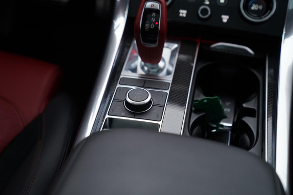 Land Rover Range Rover Sport 5.0 V8 SC SVR | Trekhaak | Meridian | HuD | Panorama | Lane Assist | Luchtvering | 360 cam | 22 inch