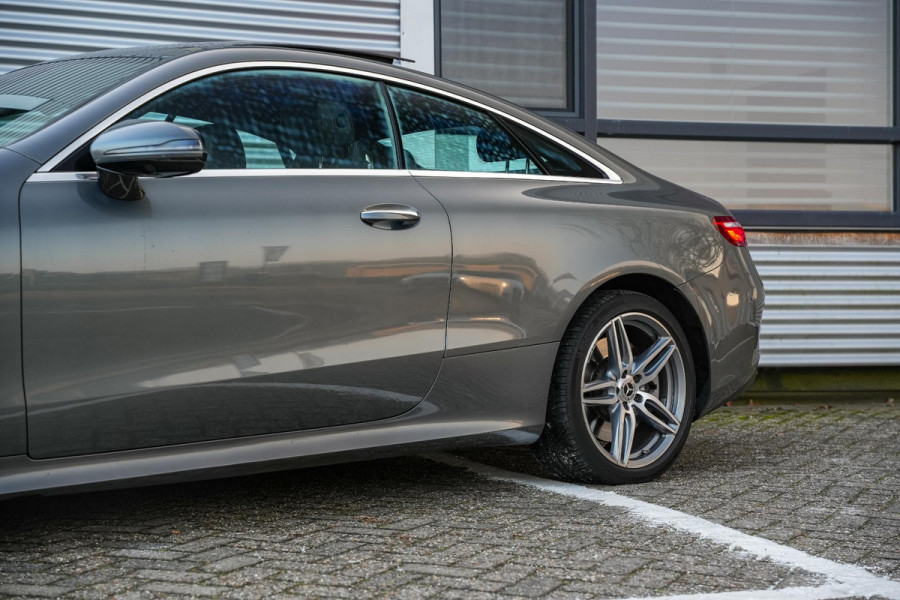 Mercedes-Benz E-Klasse Coupé 400 4MATIC AMG Panodak Leer Burmester Widescreen Ambient Verlicht. 360 Cam.