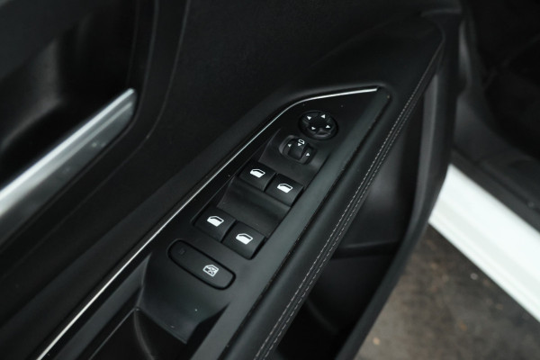 Peugeot 5008 1.5 BlueHDI Allure Pack Business Automaat, 7 Persoons, Leer, Climate,