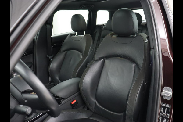 MINI Clubman 1.5 Cooper Chili | Panoramadak | Leder | Stoelverwarming | Carplay | Keyless | Navigatie | Climate control | Cruise control | Full LED