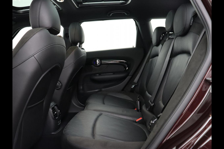 MINI Clubman 1.5 Cooper Chili | Panoramadak | Leder | Stoelverwarming | Carplay | Keyless | Navigatie | Climate control | Cruise control | Full LED