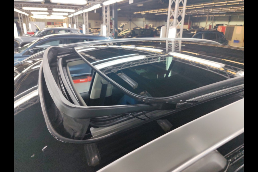 Lynk & Co 01 1.5 262pk Plug-in Pano.dak DAB 360°Cam Stoelverw. Carplay