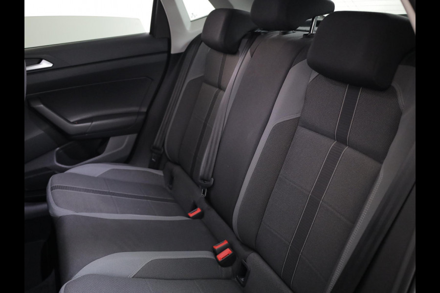 Volkswagen Polo 1.0 TSI Highline 95pk DSG| Clima| Alarm| 16'LM-velgen| Parksensors