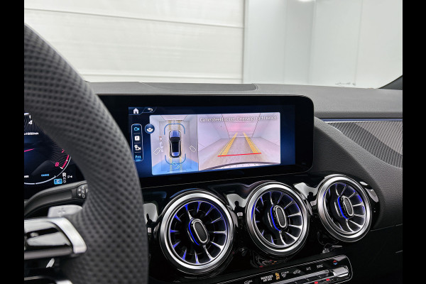 Mercedes-Benz GLA 180 Business Solution AMG | Premium Plus Pakket | Trekhaak | Nightpakket | GUARD 360 ° Vehicle protection Plus | Head-up display | Memorypakket | 360°-camera | Augmented Reality navigatie |