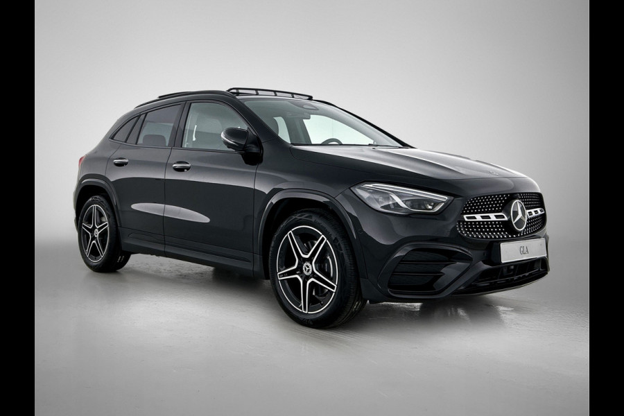 Mercedes-Benz GLA 180 Business Solution AMG | Premium Plus Pakket | Trekhaak | Nightpakket | GUARD 360 ° Vehicle protection Plus | Head-up display | Memorypakket | 360°-camera | Augmented Reality navigatie |