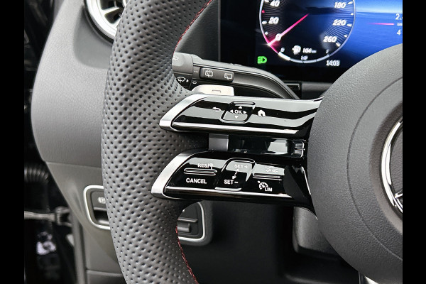 Mercedes-Benz GLA 180 Business Solution AMG | Premium Plus Pakket | Trekhaak | Nightpakket | GUARD 360 ° Vehicle protection Plus | Head-up display | Memorypakket | 360°-camera | Augmented Reality navigatie |