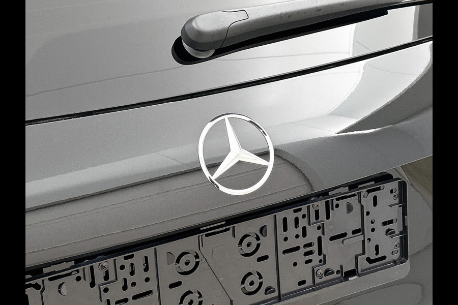 Mercedes-Benz GLA 180 Business Solution AMG | Premium Plus Pakket | Trekhaak | Nightpakket | GUARD 360 ° Vehicle protection Plus | Head-up display | Memorypakket | 360°-camera | Augmented Reality navigatie |