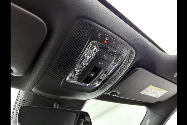 Mercedes-Benz GLA 180 Business Solution AMG | Premium Plus Pakket | Trekhaak | Nightpakket | GUARD 360 ° Vehicle protection Plus | Head-up display | Memorypakket | 360°-camera | Augmented Reality navigatie |