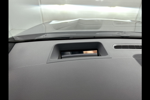 Mercedes-Benz GLA 180 Business Solution AMG | Premium Plus Pakket | Trekhaak | Nightpakket | GUARD 360 ° Vehicle protection Plus | Head-up display | Memorypakket | 360°-camera | Augmented Reality navigatie |