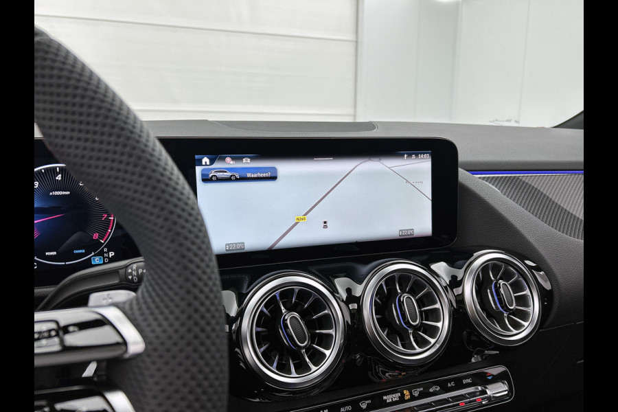 Mercedes-Benz GLA 180 Business Solution AMG | Premium Plus Pakket | Trekhaak | Nightpakket | GUARD 360 ° Vehicle protection Plus | Head-up display | Memorypakket | 360°-camera | Augmented Reality navigatie |