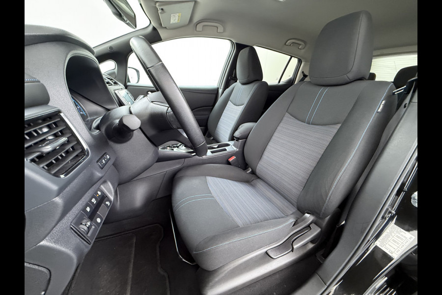 Nissan Leaf N-Connecta 40kWh Navi Ecc 360°Camera Adap.Cruise Pdc Keyless Blindspot Apple Carplay Android Auto Lmv 17" Stoel+Stuurverwarming DAB Bluetooth Lmv Privacyglas 1e Eigenaar Origineel Nederlandse Auto