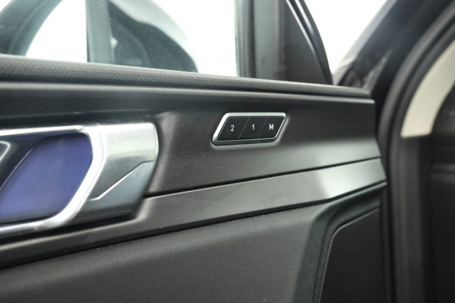 Lynk & Co 01 1.5 Panorama Dak, Black Pakket, BOM VOL!!