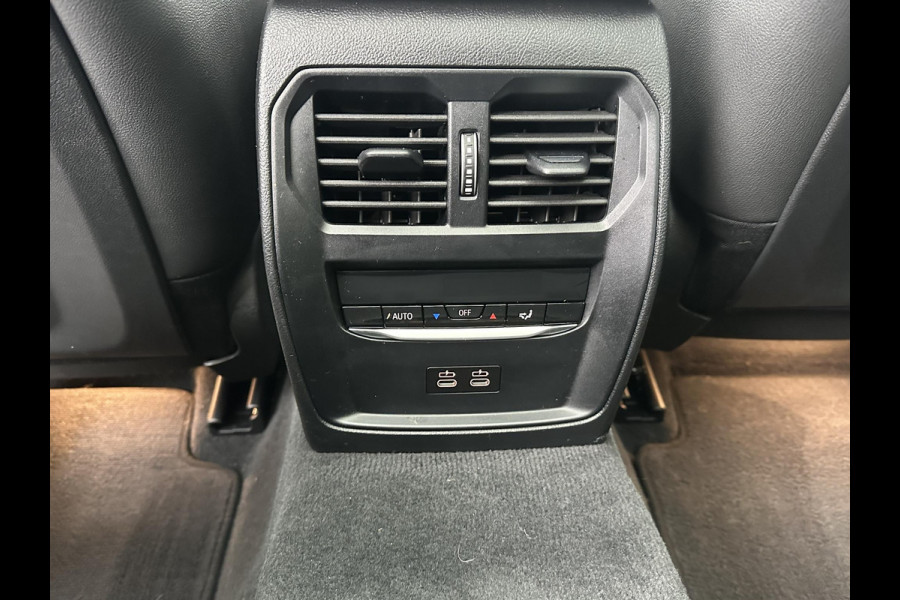 BMW 3 Serie Touring 320e M-SPORT | FACELIFT| PANO|1.STE EIGENAAR, DEALER OH. | LEER | ELEK. TREKHAAK| FABRIEKSGARANTIE T/M 08 2027| LEER| STOELVERWARMING| 19 INCH! SUPER COMPLEET!