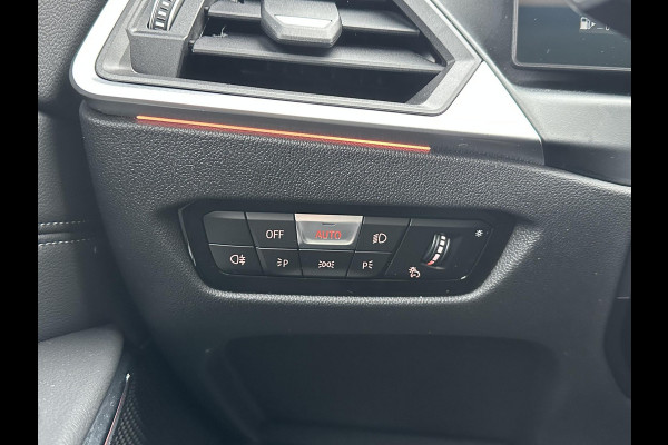 BMW 3 Serie Touring 320e M-SPORT | FACELIFT| PANO|1.STE EIGENAAR, DEALER OH. | LEER | ELEK. TREKHAAK| FABRIEKSGARANTIE T/M 08 2027| LEER| STOELVERWARMING| 19 INCH! SUPER COMPLEET!
