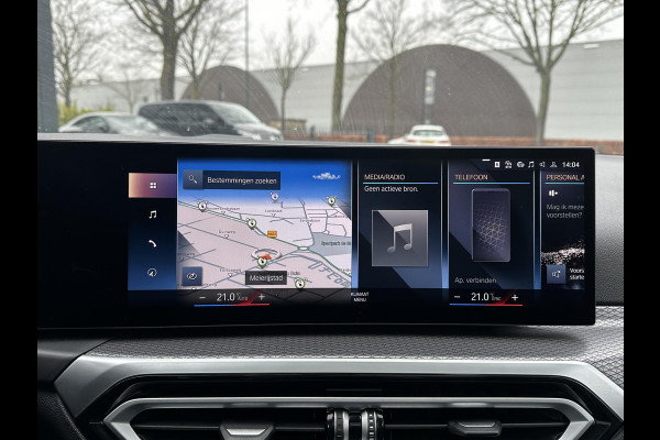 BMW 3 Serie Touring 320e M-SPORT | FACELIFT| PANO|1.STE EIGENAAR, DEALER OH. | LEER | ELEK. TREKHAAK| FABRIEKSGARANTIE T/M 08 2027| LEER| STOELVERWARMING| 19 INCH! SUPER COMPLEET!