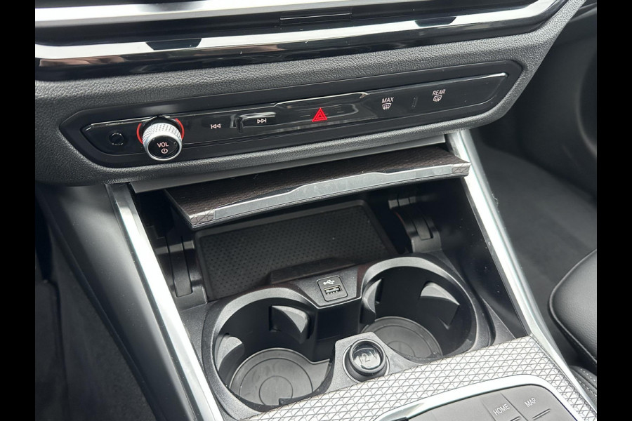 BMW 3 Serie Touring 320e M-SPORT | FACELIFT| PANO|1.STE EIGENAAR, DEALER OH. | LEER | ELEK. TREKHAAK| FABRIEKSGARANTIE T/M 08 2027| LEER| STOELVERWARMING| 19 INCH! SUPER COMPLEET!