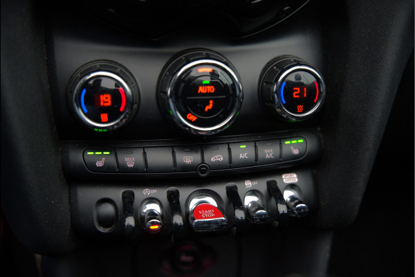 MINI Cabrio 1.5 Cooper Chili | Stoelverwarming | Cruise Control | Navigatie | Parkeersensoren | Keyless | Climate Control | Black Pack | Dealer Onderhouden |