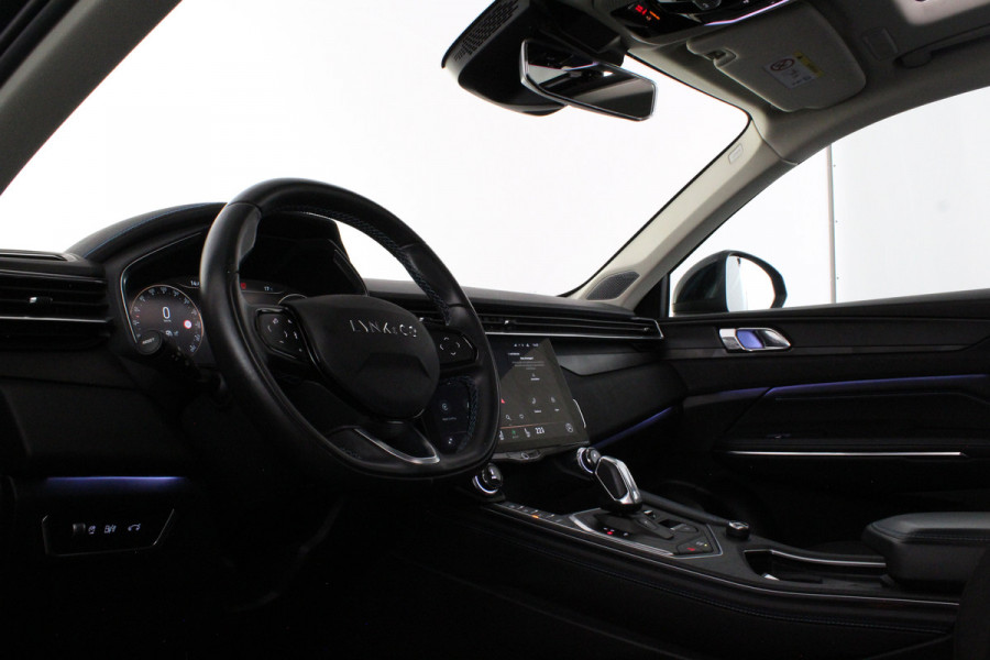 Lynk & Co 01 1.5 > 262pk/Camera/Infinity/Pano.schuif/Memory/Zwart...